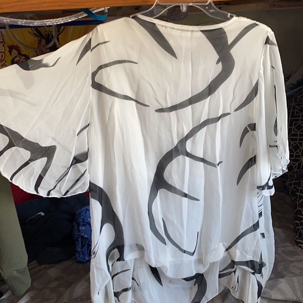 Zebra stripe blouse - Picture 2 of 3
